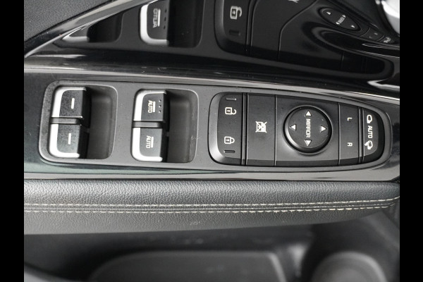 Kia Niro 1.6 GDi Hybrid DynamicLine Apple Carplay/Android Auto - Cruise Control - Climate Control - Navigatie 12 Maanden BOVAG Garantie