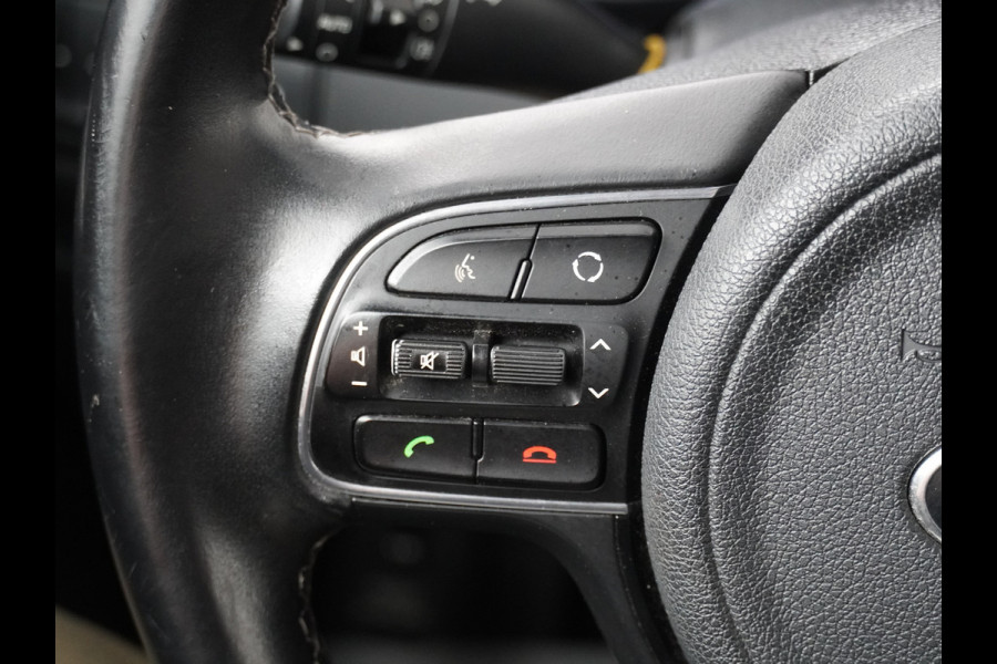 Kia Niro 1.6 GDi Hybrid DynamicLine Apple Carplay/Android Auto - Cruise Control - Climate Control - Navigatie 12 Maanden BOVAG Garantie