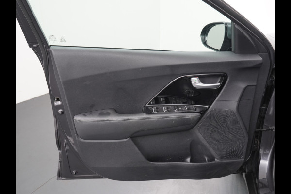 Kia Niro 1.6 GDi Hybrid DynamicLine Apple Carplay/Android Auto - Cruise Control - Climate Control - Navigatie 12 Maanden BOVAG Garantie