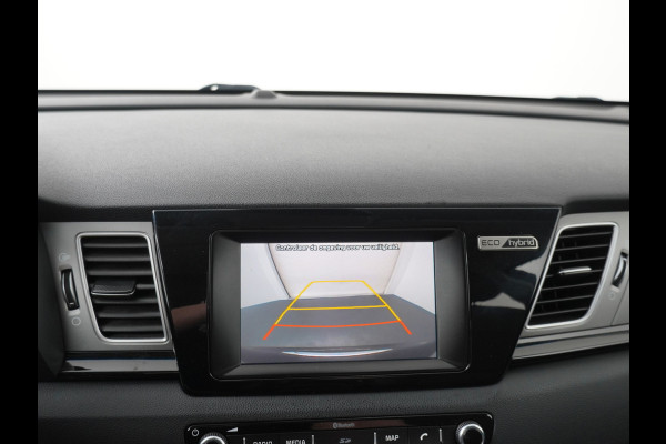 Kia Niro 1.6 GDi Hybrid DynamicLine Apple Carplay/Android Auto - Cruise Control - Climate Control - Navigatie 12 Maanden BOVAG Garantie