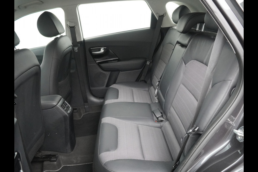 Kia Niro 1.6 GDi Hybrid DynamicLine Apple Carplay/Android Auto - Cruise Control - Climate Control - Navigatie 12 Maanden BOVAG Garantie