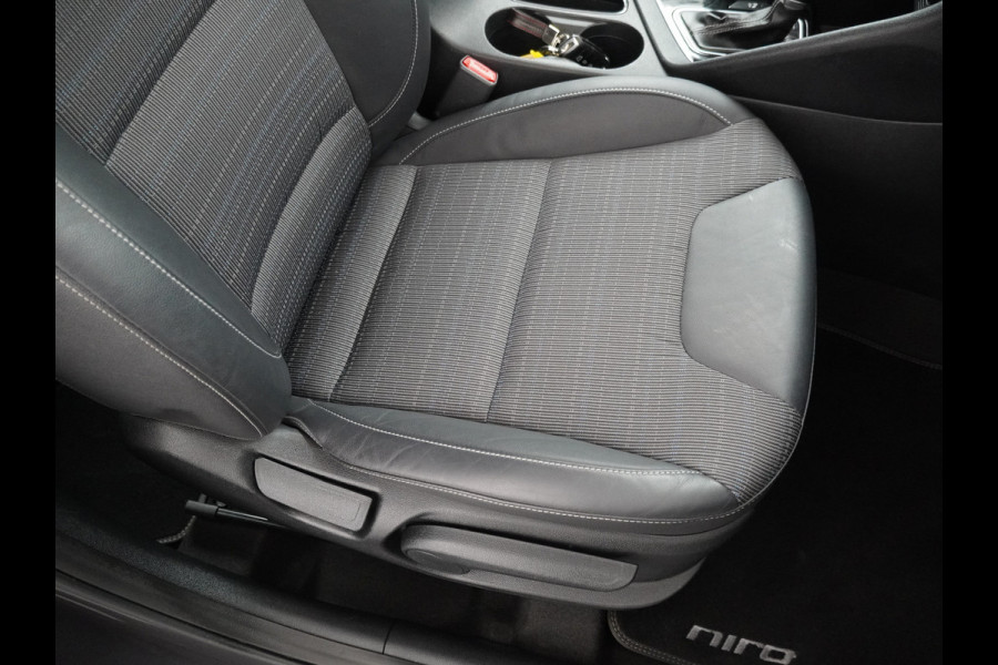 Kia Niro 1.6 GDi Hybrid DynamicLine Apple Carplay/Android Auto - Cruise Control - Climate Control - Navigatie 12 Maanden BOVAG Garantie