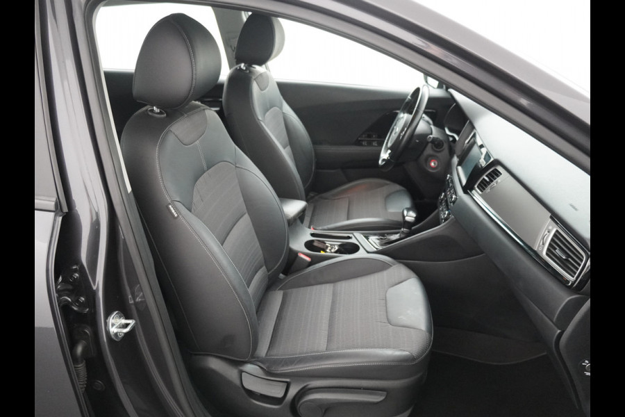 Kia Niro 1.6 GDi Hybrid DynamicLine Apple Carplay/Android Auto - Cruise Control - Climate Control - Navigatie 12 Maanden BOVAG Garantie