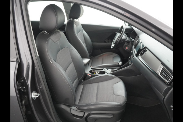 Kia Niro 1.6 GDi Hybrid DynamicLine Apple Carplay/Android Auto - Cruise Control - Climate Control - Navigatie 12 Maanden BOVAG Garantie