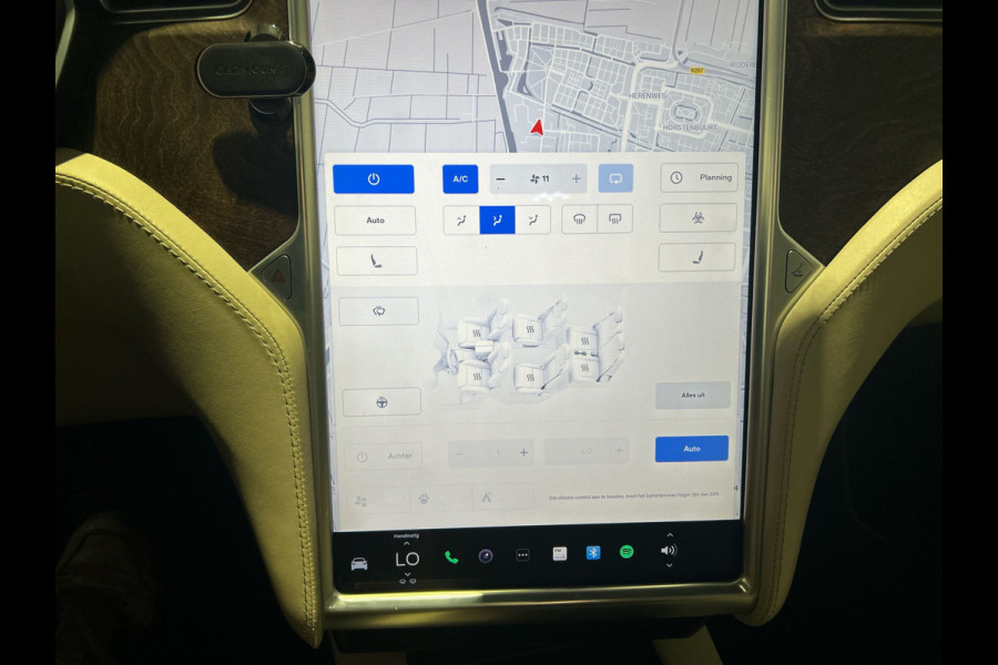 Tesla Model X 75D Base 6p. | Trekhaak | SoH (batterijcheck) 92 % score!
