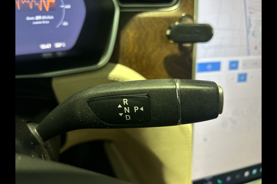 Tesla Model X 75D Base 6p. | Trekhaak | SoH (batterijcheck) 92 % score!