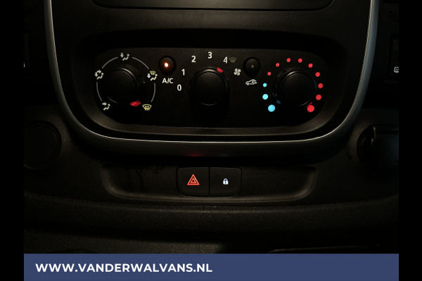 Renault Trafic 1.6 dCi L1H1 Euro6 Airco | Navigatie | Cruisecontrol | Trekhaak | Parkeersensoren Bijrijdersbank