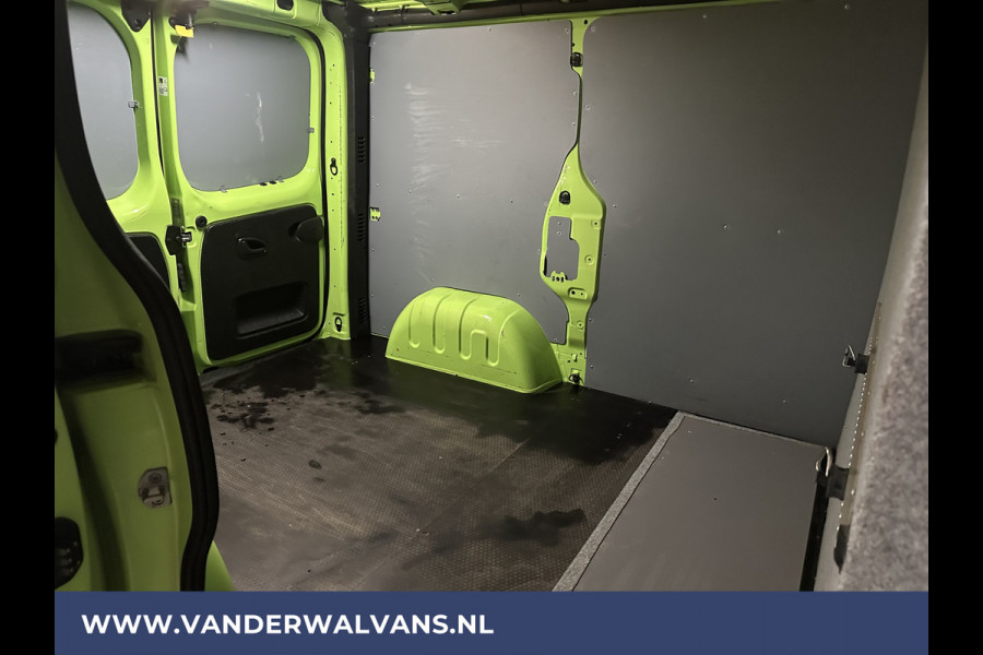 Renault Trafic 1.6 dCi L1H1 Euro6 Airco | Navigatie | Cruisecontrol | Trekhaak | Parkeersensoren Bijrijdersbank