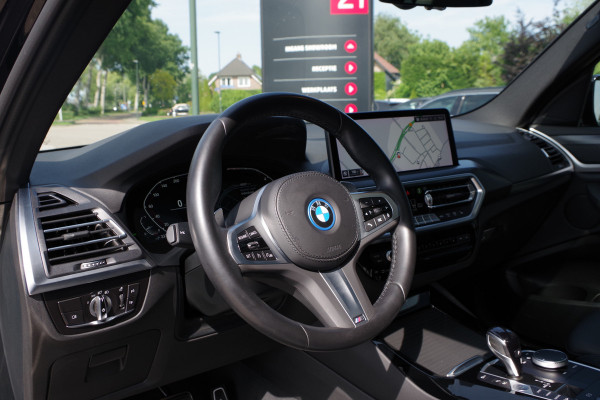 BMW X3 xDrive30e M-Sport High Executive 293 PK PHEV, Panoramadak, Trekhaak, Camera