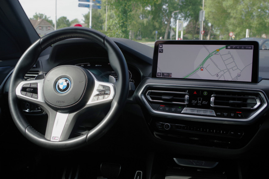 BMW X3 xDrive30e M-Sport High Executive 293 PK PHEV, Panoramadak, Trekhaak, Camera