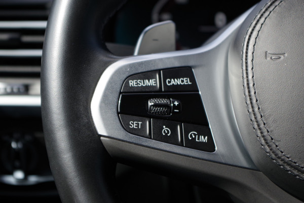 BMW X3 xDrive30e M-Sport High Executive 293 PK PHEV, Panoramadak, Trekhaak, Camera