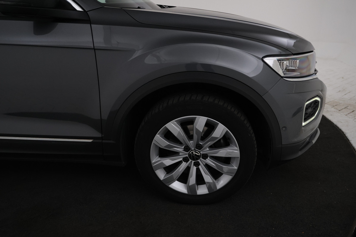 Volkswagen T-Roc 2.0 TDI Sport Automaat! 150Pk, Virtual, Trekhaak Volkswagen T-Roc 2.0 TDI Sport Automaat! 150Pk, Virtual, Trekhaak