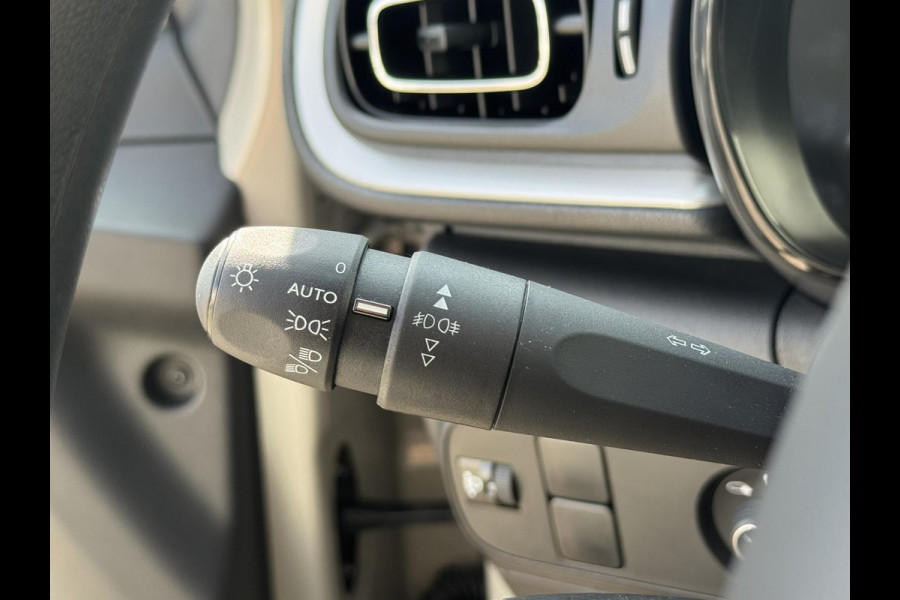 Citroën C3 1.2 PureTech C-Series Navigatie Clima Cruise Carplay Led Lm velgen
