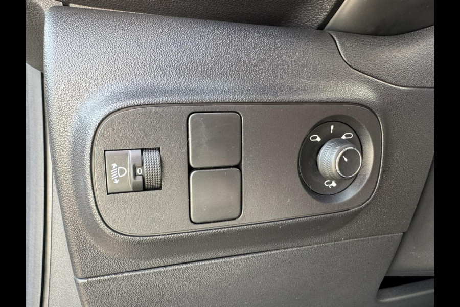 Citroën C3 1.2 PureTech C-Series Navigatie Clima Cruise Carplay Led Lm velgen
