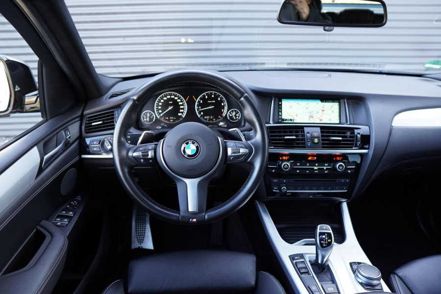 BMW X4 M40i High Executive / Schuifdak / Carplay / Trekhaak / ACC
