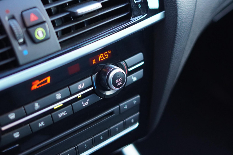 BMW X4 M40i High Executive / Schuifdak / Carplay / Trekhaak / ACC