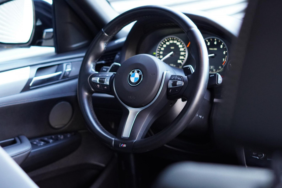 BMW X4 M40i High Executive / Schuifdak / Carplay / Trekhaak / ACC
