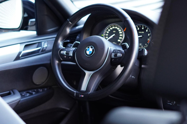 BMW X4 M40i High Executive / Schuifdak / Carplay / Trekhaak / ACC