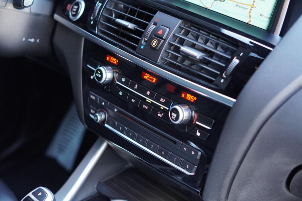 BMW X4 M40i High Executive / Schuifdak / Carplay / Trekhaak / ACC