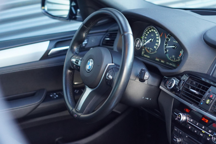 BMW X4 M40i High Executive / Schuifdak / Carplay / Trekhaak / ACC