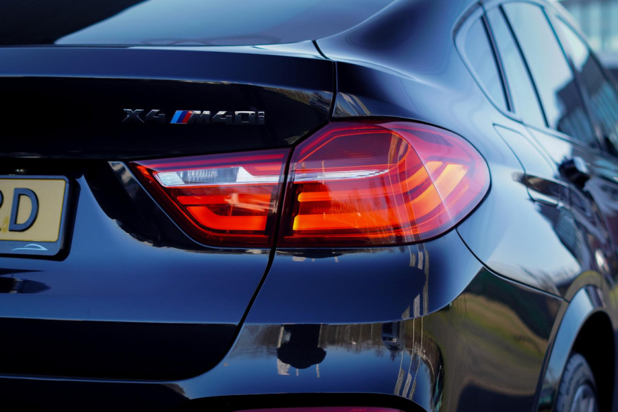 BMW X4 M40i High Executive / Schuifdak / Carplay / Trekhaak / ACC