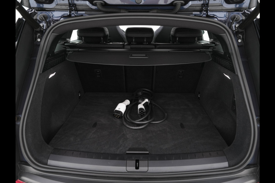 Fisker Ocean Extreme 113kWh [ 3-Fase ] Aut. (INCL-BTW) *HEATPUMP | PANO | LUXURY-LEATHER | FULL-LED | ADAPTIVE-CRUISE | TOP-VIEW | MEMORY-PACK | BLINDSPOT | DIGI-COCKPIT | KEYLESS | DAB+ | SOLAR-ROOF | COMFORTSEATS | CARPLAY | TOW
