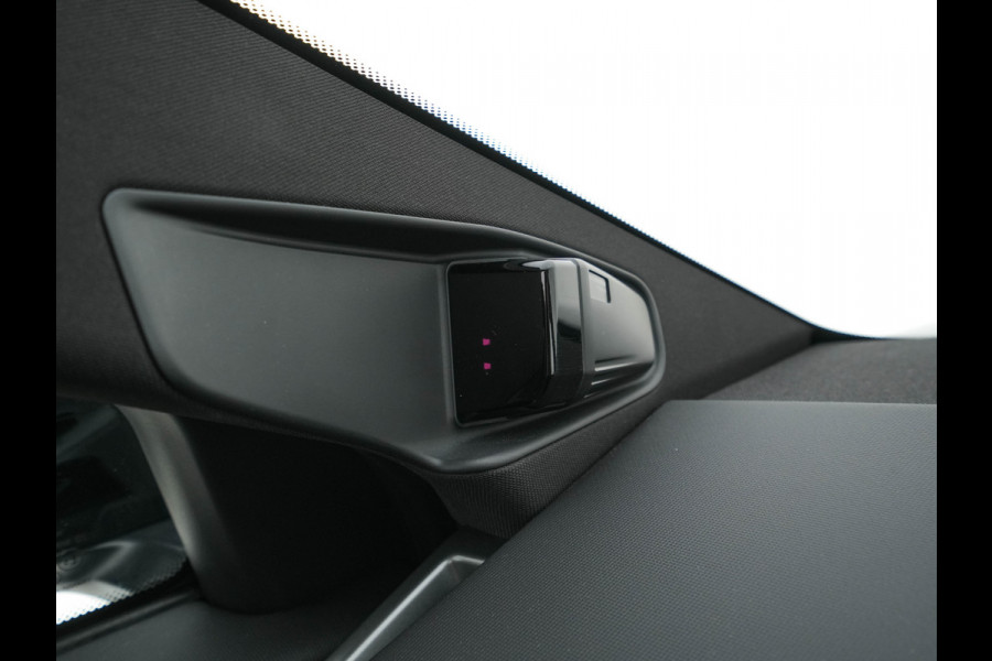 Fisker Ocean Extreme 113kWh [ 3-Fase ] Aut. (INCL-BTW) *HEATPUMP | PANO | LUXURY-LEATHER | FULL-LED | ADAPTIVE-CRUISE | TOP-VIEW | MEMORY-PACK | BLINDSPOT | DIGI-COCKPIT | KEYLESS | DAB+ | SOLAR-ROOF | COMFORTSEATS | CARPLAY | TOW