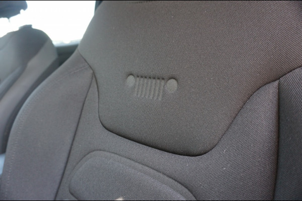 Jeep Renegade 110PK E-Torq Night EAGLE 2 NAVI | AIRCO | CRUISE | PARK.SENS!