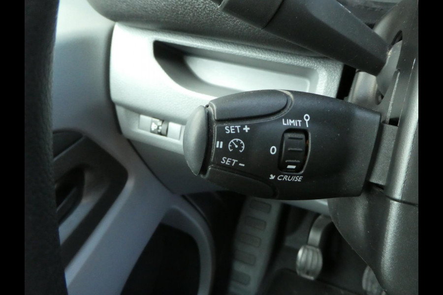 Toyota ProAce Worker 2.0 D-4D, 122pk, XL, L3, Camera, 2x schuifdeur, 3-Zits, PDC