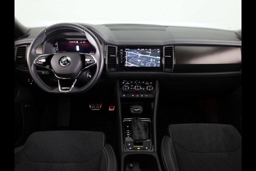 Škoda Kodiaq 1.5 TSI Sportline Business 7-zits 150pk DSG | Panoramadak | 20 inch lichtmetalen velgen | Trekhaak wegklapbaar | Verwarmbare voorstoelen