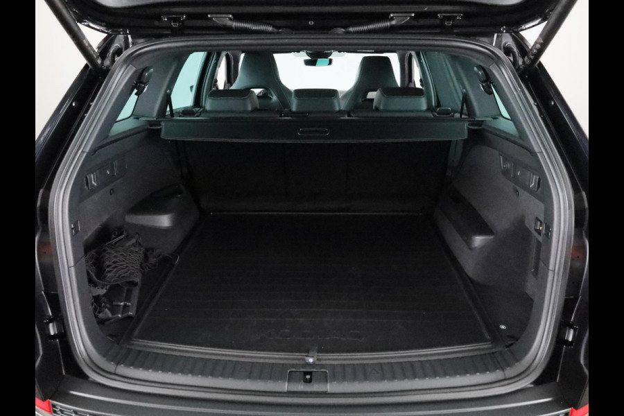 Škoda Kodiaq 1.5 TSI Sportline Business 7-zits 150pk DSG | Panoramadak | 20 inch lichtmetalen velgen | Trekhaak wegklapbaar | Verwarmbare voorstoelen