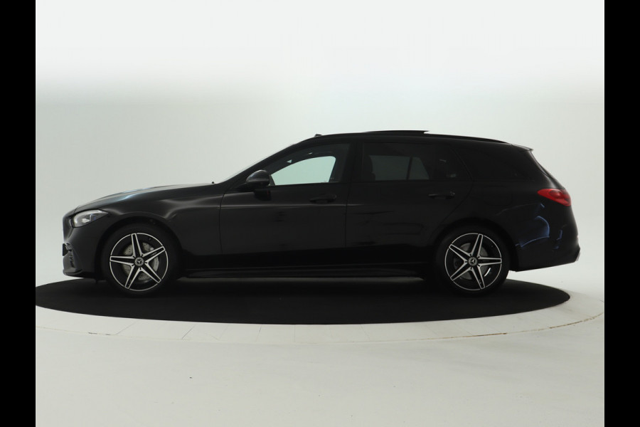 Mercedes-Benz C-Klasse Estate 300 e AMG Line | Edition AMG-Line | Night Pakket | Trekhaak | Panorama Schuif-Kanteldak | Digital Licht | DC Laden | Stuur en Stoelverwarming | Inclusief 24 maanden MB Certified garantie voor Europa.