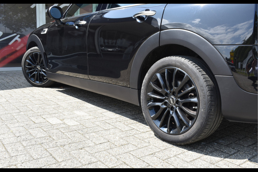 MINI Clubman 1.5 One Pepper Serious Business / Cruise control / Parkeersensoren / Keyless