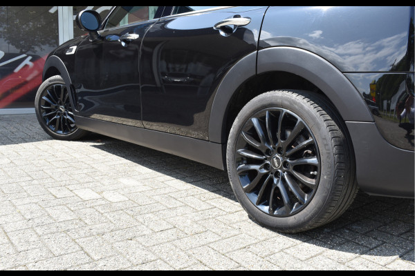 MINI Clubman 1.5 One Pepper Serious Business / Cruise control / Parkeersensoren / Keyless