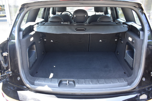 MINI Clubman 1.5 One Pepper Serious Business / Cruise control / Parkeersensoren / Keyless