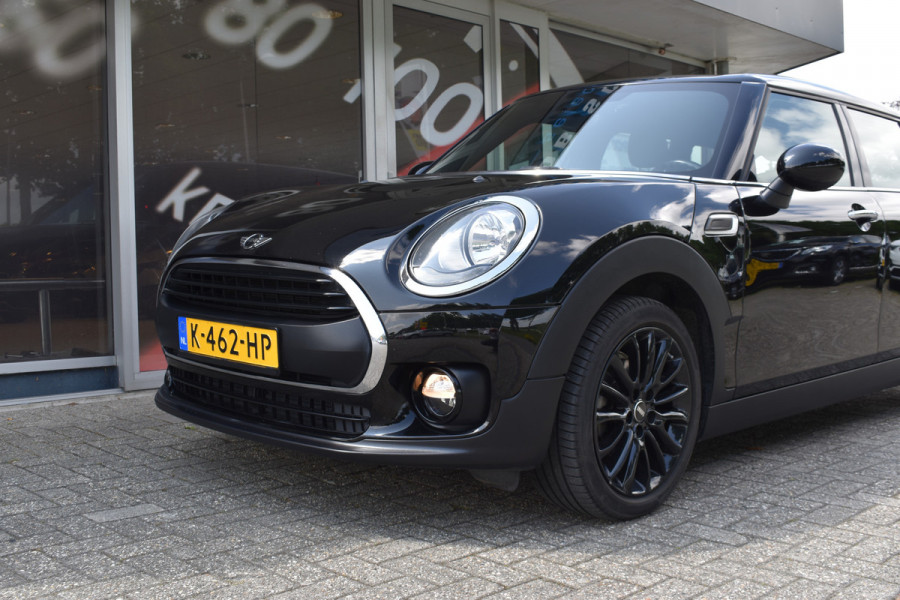 MINI Clubman 1.5 One Pepper Serious Business / Cruise control / Parkeersensoren / Keyless