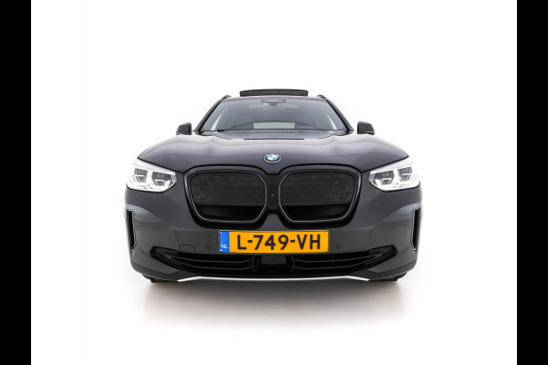 BMW iX3 High Executive 80 kWh [ 3-Fase ] (INCL.BTW) *PANO | HEAD-UP | FULL-LEATHER | FULL-LED | ADAPTIVE-CRUISE | DIGI-COCKPIT | BLINDSPOT | HARMAN/KARDON | KEYLESS | TOP-VIEW | SPORT-SEATS | 20''ALU | TOWBAR*