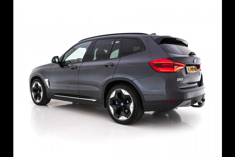 BMW iX3 High Executive 80 kWh [ 3-Fase ] (INCL.BTW) *PANO | HEAD-UP | FULL-LEATHER | FULL-LED | ADAPTIVE-CRUISE | DIGI-COCKPIT | BLINDSPOT | HARMAN/KARDON | KEYLESS | TOP-VIEW | SPORT-SEATS | 20''ALU | TOWBAR*