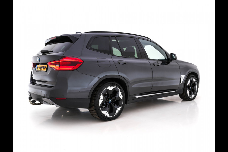 BMW iX3 High Executive 80 kWh [ 3-Fase ] (INCL.BTW) *PANO | HEAD-UP | FULL-LEATHER | FULL-LED | ADAPTIVE-CRUISE | DIGI-COCKPIT | BLINDSPOT | HARMAN/KARDON | KEYLESS | TOP-VIEW | SPORT-SEATS | 20''ALU | TOWBAR*