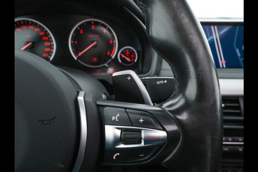 BMW X6 xDrive30d High Executive M-Sport-Pack Aut. *PANO |  FULL-LEATHER | BLIND-SPOT | FULL-LED | HARMAN/KARDON-AUDIO | ADAPTIVE-CRUISE | SHIFT-PADDLES | HEAD-UP | SURROUND-VIEW | MEMORY-PACK | NAVI-FULLMAP | KEYLESS | ECC | PDC | 20''A