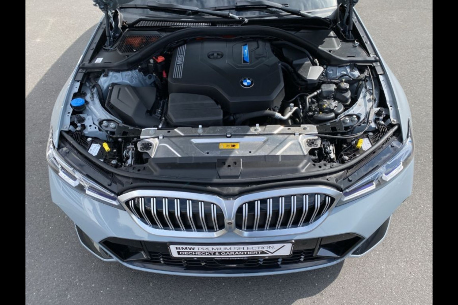 BMW 3 Serie Touring 330e M-SPORT ** LED, NAVI+, LEDER, PAMORAMA, ACC, TREKH, 19-inch LMV ** 1e EIG - UNFALLFREI ** ** INFORMEER OOK NAAR ONZE AANTREKKELIJKE FINANCIAL-LEASE TARIEVEN **