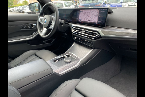 BMW 3 Serie Touring 330e M-SPORT ** LED, NAVI+, LEDER, PAMORAMA, ACC, TREKH, 19-inch LMV ** 1e EIG - UNFALLFREI ** ** INFORMEER OOK NAAR ONZE AANTREKKELIJKE FINANCIAL-LEASE TARIEVEN **