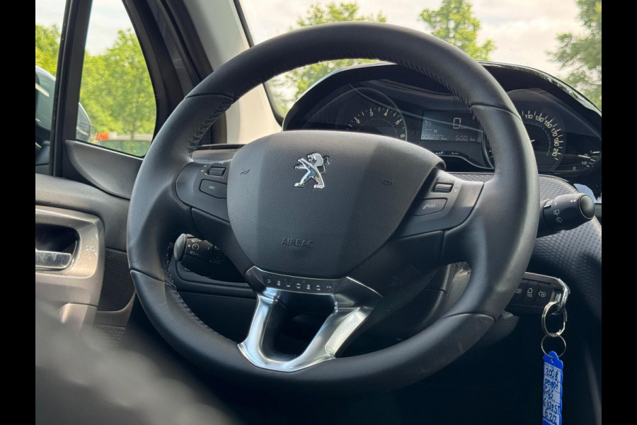 Peugeot 2008 1.2 PureTech AUTOMAAT Blue Lion, let op 6212 km, panoramadak,1e eigenaar,NL auto met nap
