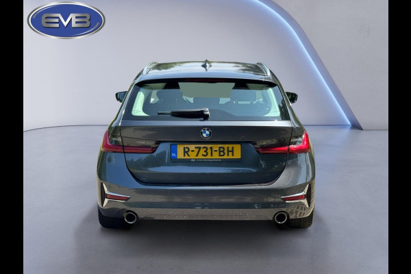 BMW 3 Serie Touring 318i Business Edition, lederen sportinterieur,sfeerverlichting, 1e eigenaar,NL auto met nap