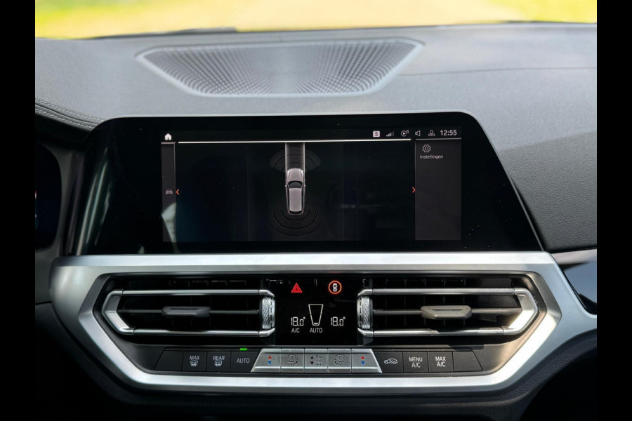 BMW 3 Serie Touring 318i Business Edition, lederen sportinterieur,sfeerverlichting, 1e eigenaar,NL auto met nap