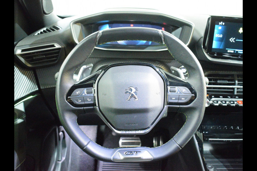 Peugeot 2008 1.2 Turbo 130pk GT Pack AUTOMAAT | NAVIGATIE | CARPLAY | ACHTERUITRIJCAMERA MET SENSOREN | VERWARMBARE VOORSTOELEN | 26.509km
