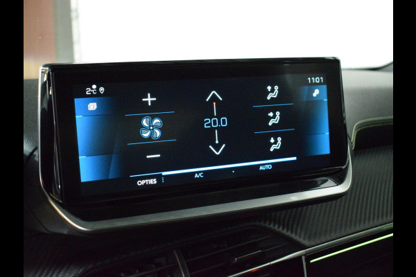 Peugeot 2008 1.2 Turbo 130pk GT Pack AUTOMAAT | NAVIGATIE | CARPLAY | ACHTERUITRIJCAMERA MET SENSOREN | VERWARMBARE VOORSTOELEN | 26.509km