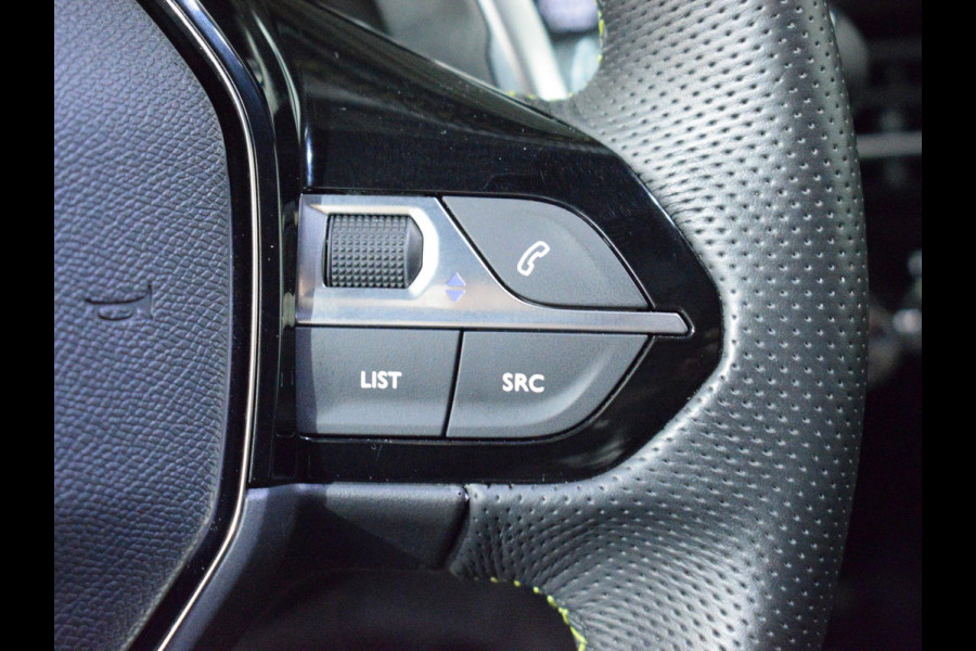 Peugeot 2008 1.2 Turbo 130pk GT Pack AUTOMAAT | NAVIGATIE | CARPLAY | ACHTERUITRIJCAMERA MET SENSOREN | VERWARMBARE VOORSTOELEN | 26.509km