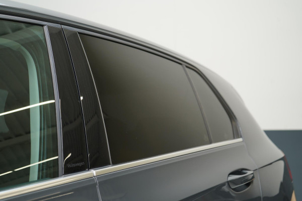 Volkswagen Golf 1.5 eTSI 150pk Style Automaat | Navigatie | Parkeersensoren |