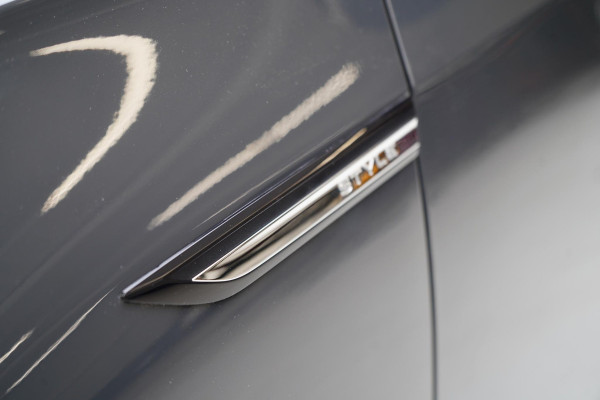 Volkswagen Golf 1.5 eTSI 150pk Style Automaat | Navigatie | Parkeersensoren |